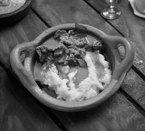 Kappa Vevichathu With Beef Curry