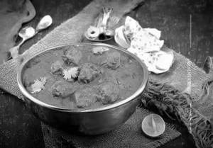 Kaju Mattar Masala
