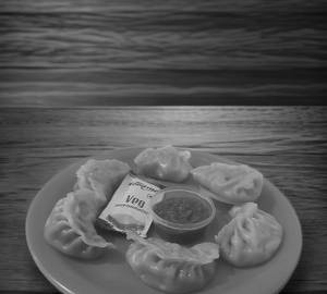 Chicken Schezwan Steamed Momo[5 Pieces]