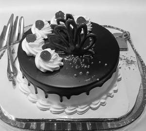 Chocolate Vanilla Cake [500 Grams]