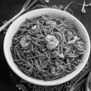 Prawns Hakka Noodles