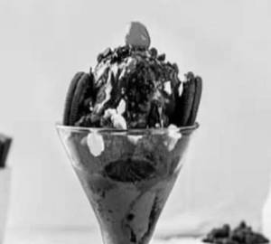 Cookies Brownie Ice Cream Sundae ( 250 Ml )