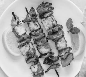 Curry Leaves Paneer Tikka