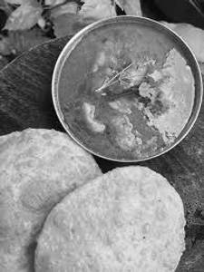 2 Sattu Kachori With Aloo Ki Sabzi