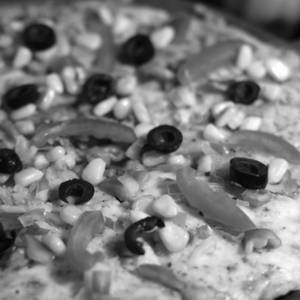 Deluxe Veggie Pizza