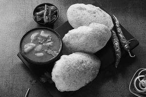 Matar Poori