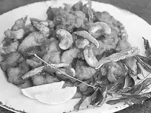 Kaju Chicken Pakode