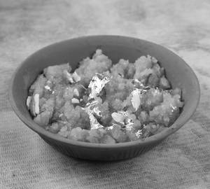 Moong Dal Halwa (100 Gms)