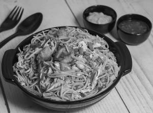 Dhaba Chicken Noodles