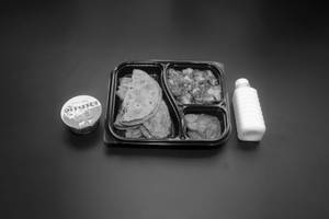 Thepla With Sukhi Bhaji Combo