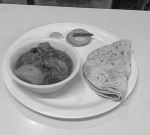 4 Roti With Chicken Kosha