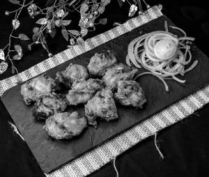 Dhuadhar Murg Tikka (5 Pcs)