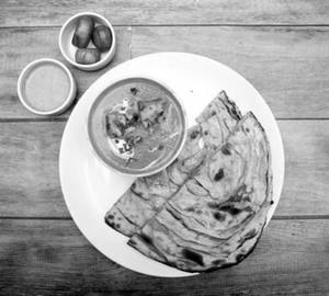 Dal Tadka + 2 Laccha Paratha + Salad