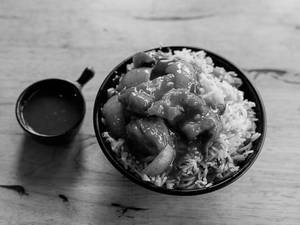 Chicken Rice Bowl With Schezwan Curry