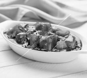 Chilli Paneer Gravy (8 Pieces)