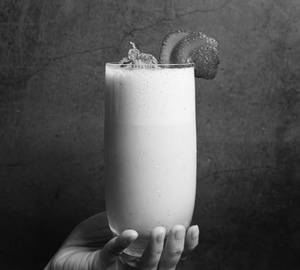 Strawberry lassi