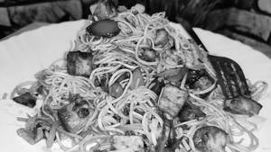 Lazeezo Special Mix Veg Chowmein