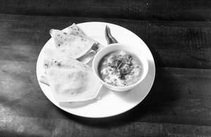 Green Matar With 5pc Rumali Roti