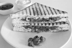 Mushroom sandwich