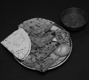 Cheese Naan (1 Pc)