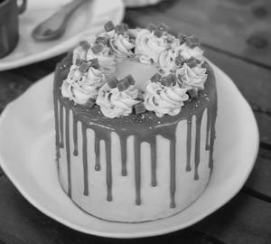 Caramel Cake (Eggless)  