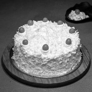 Eggless White Forest Cake (1 Pound)