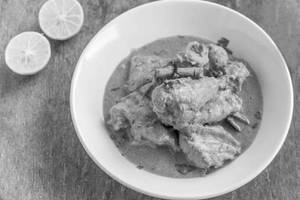 Lemon Chicken ( Thin Gravy Desi Style Bone)