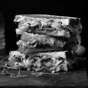 Grilled Chilli Cheese S/w