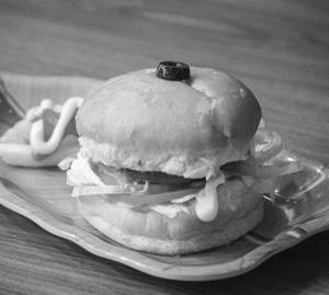 Chicken Melting Cheese Burger