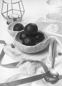 Kala Jamun (chasni)