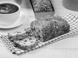 Dates & Walnut Pound Cake