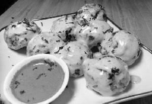 Veg Malai Momos