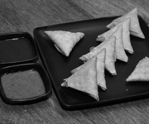 Navtad Samosa 6pc