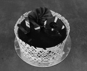 Dark chocolate cake