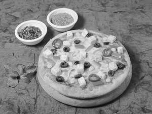 Panner Tikka Pizza + Coke 250ml