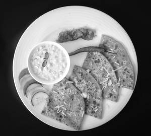 Aloo Methi Paratha With Raita