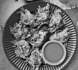 Onion Pakoda (10Pcs)  