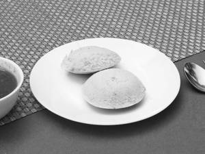 Idli With Plain Mutton Kuzhambu (3pcs)
