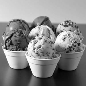 Choice Of Ice Creams (2 Scoops)