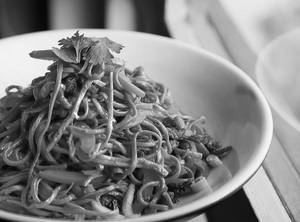 Chicken Wok Tossed Schezwan Noodles