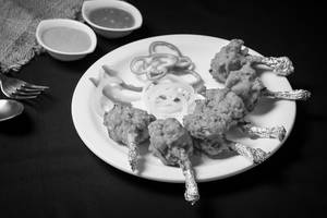 Chicken Lollipop (8 Pieces)