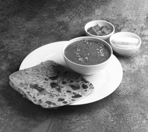 Plain Paratha (2 Pcs) & Dal Makhani