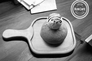 Butter Cookie Bun With Ice Milk