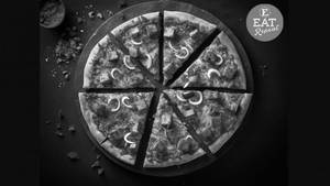 Spicy Paneer Treat Pizza (8 Inch)
