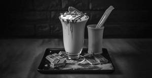 Kit Kat Shakes
