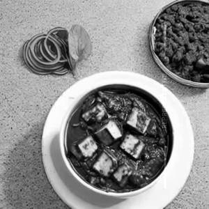Palak Paneer                 