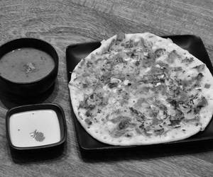 Vegetable Uttapam