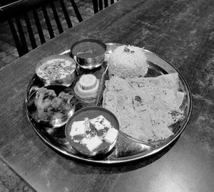 Deluxe Thali
