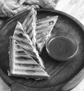 Tandoori Egg Sandwich