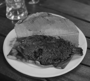 Karimeen Vazhayilayil Pollichathu